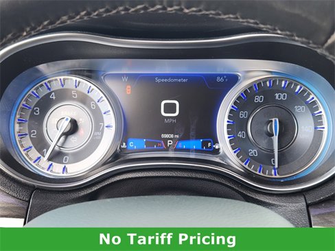 Used 2020 Chrysler 300 Touring w/ Sport Appearance Package image 14