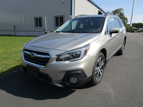Used 2019 Subaru Outback 2.5i Limited image 1