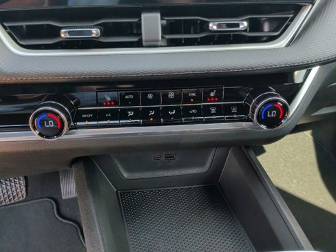 New 2026 Chevrolet Equinox LT w/ Convenience Package II image 27