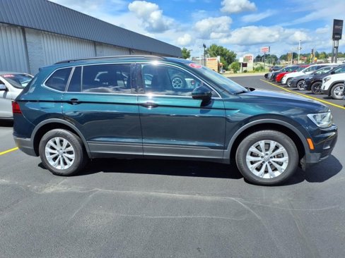 Used 2019 Volkswagen Tiguan SE image 2