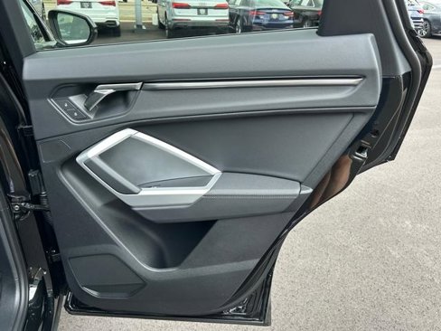 New 2025 Audi Q3 2.0T Premium image 22