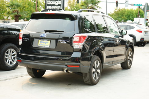 Used 2017 Subaru Forester 2.5i Premium image 5