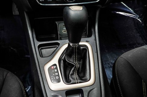 Used 2016 Jeep Cherokee Latitude w/ Comfort/Convenience Group image 18