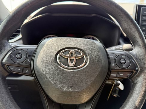 Certified 2022 Toyota RAV4 LE image 29