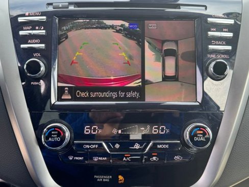 Used 2023 Nissan Murano SL image 11