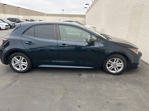 Used 2021 Toyota Corolla SE image 2
