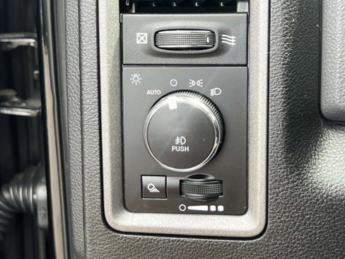 Certified 2019 RAM 1500 Express w/ Express Value Package image 18