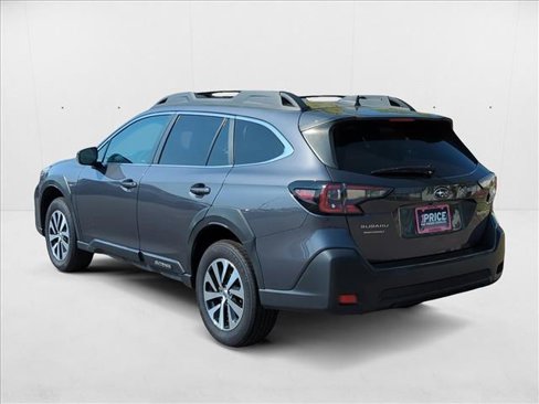Used 2023 Subaru Outback Premium image 10