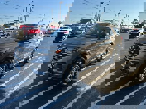 Certified 2021 Ford Explorer XLT image 2