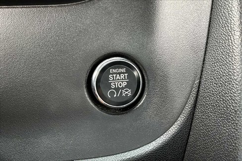 Used 2014 Dodge Challenger SXT image 33