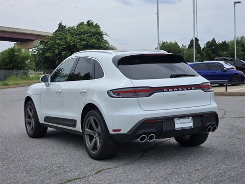 Certified 2024 Porsche Macan Turbo image 4
