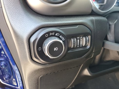 Used 2020 Jeep Wrangler Unlimited Sport S image 11
