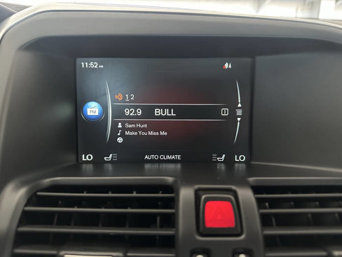 Used 2015 Volvo XC60 T6 image 32