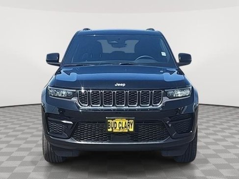 New 2025 Jeep Grand Cherokee Laredo X w/ Luxury Tech Group I image 8