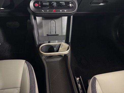 New 2025 MINI Cooper 2-Door Hardtop image 11