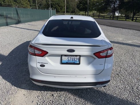 Used 2016 Ford Fusion SE image 5