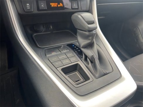 Used 2019 Toyota RAV4 XLE image 14