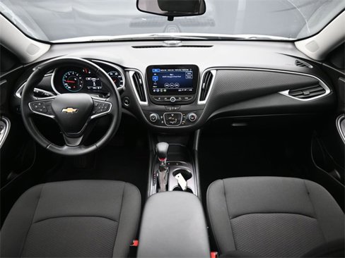 Used 2021 Chevrolet Malibu RS image 12
