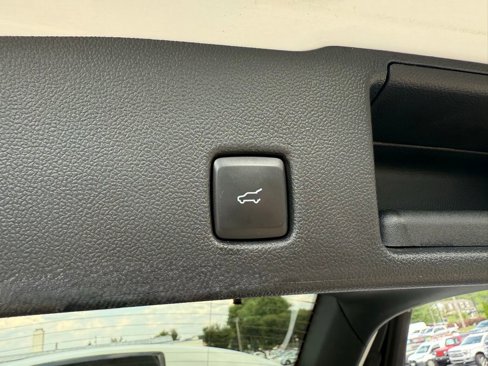 Used 2022 Ford Escape SEL image 28