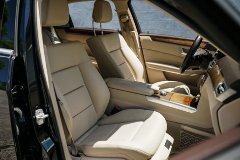 Used 2014 Mercedes-Benz E 350 4MATIC Sedan image 23