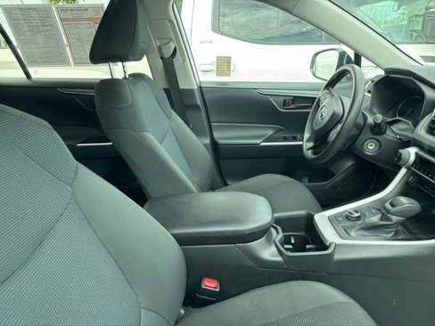 Used 2024 Toyota RAV4 LE image 23