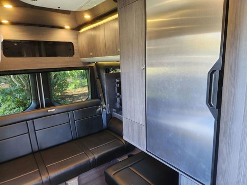 Used 2022 Mercedes-Benz Sprinter 2500 image 18