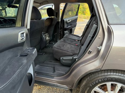 Used 2014 Nissan Pathfinder SV image 22