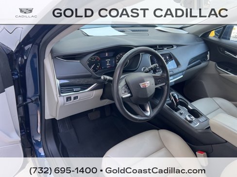 Certified 2021 Cadillac XT4 Premium Luxury w/ Cold Weather Package image 17