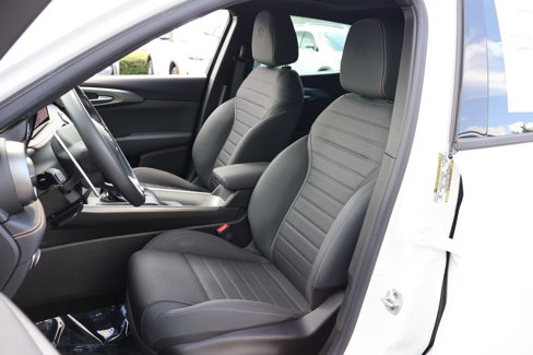 Used 2024 Alfa Romeo Tonale Ti w/ Active Assist Package image 2