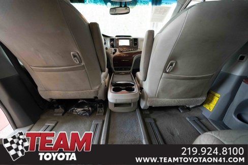 Used 2013 Toyota Sienna Limited image 23