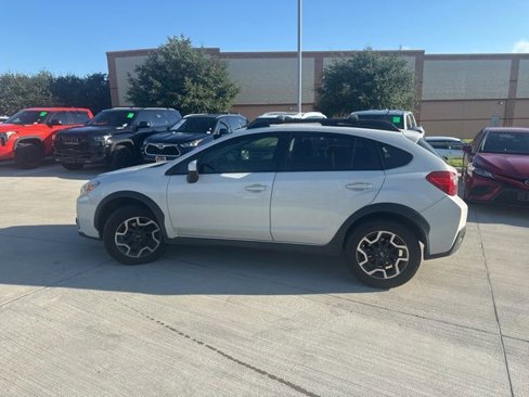 Used 2017 Subaru Crosstrek 2.0i Premium image 6