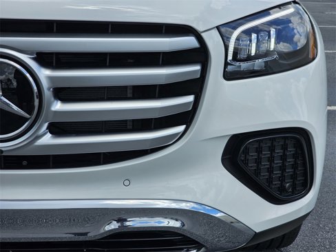 New 2025 Mercedes-Benz GLS 450 4MATIC image 9