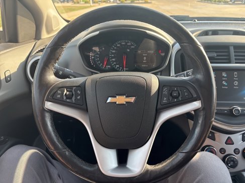 Used 2017 Chevrolet Sonic LT w/ Convenience Package image 17