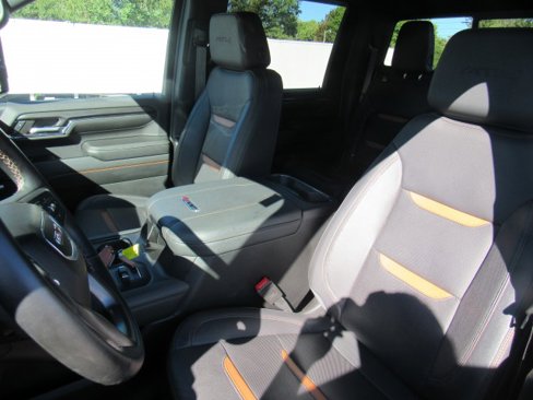 Used 2024 GMC Sierra 2500 AT4 w/ Technology Package image 23