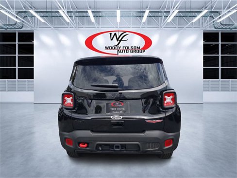 Used 2023 Jeep Renegade Trailhawk w/ Trailer Tow Group image 4