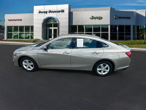 Used 2022 Chevrolet Malibu LS w/ Driver Confidence Package II image 5