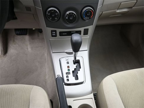 Used 2012 Toyota Corolla LE image 31