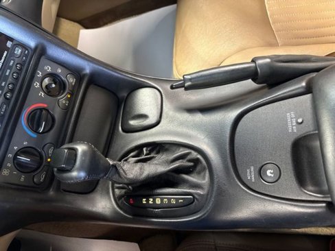 Used 2002 Chevrolet Corvette Coupe image 46