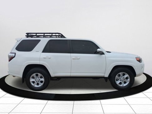 Used 2021 Toyota 4Runner SR5 Premium image 2
