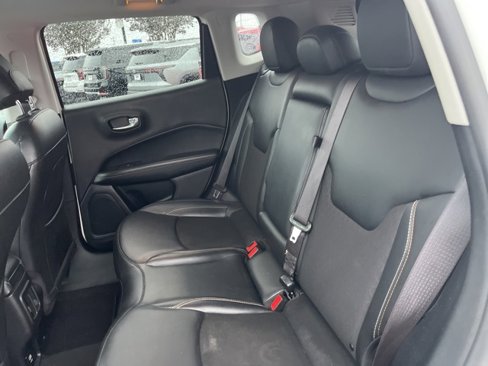 Used 2021 Jeep Compass Latitude image 14
