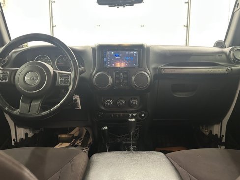 Used 2013 Jeep Wrangler Unlimited Sport image 15