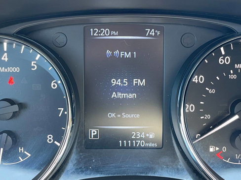 Used 2017 Nissan Rogue SV image 21