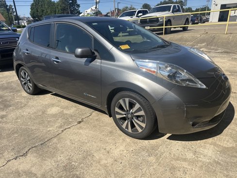 Used 2016 Nissan Leaf SL w/ Premium Package image 3