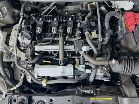 Used 2022 Nissan Versa SV image 32