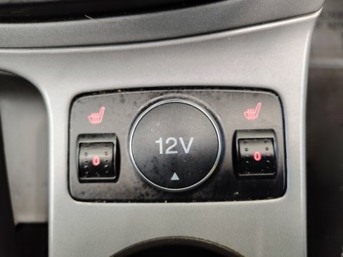 Used 2015 Ford Escape SE w/ Equipment Group 201A image 4