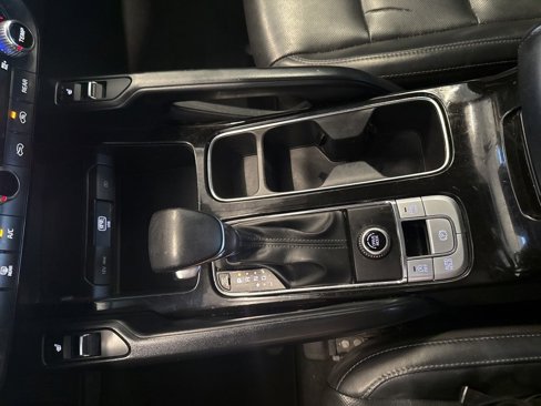 Used 2020 Kia Telluride S image 32