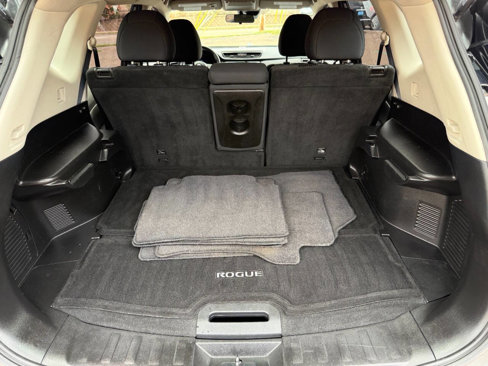 Used 2020 Nissan Rogue S image 12