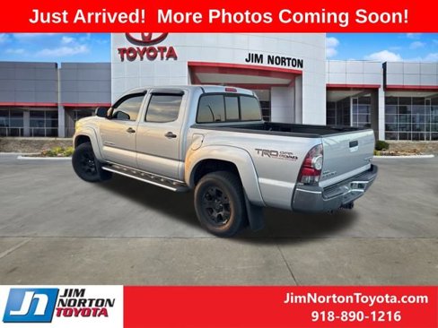 Used 2012 Toyota Tacoma PreRunner w/ TRD Off-Road Pkg image 6