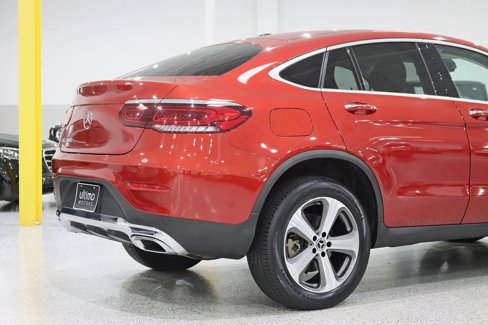 Used 2022 Mercedes-Benz GLC 300 4MATIC Coupe image 10