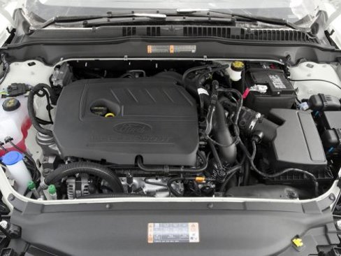 Used 2017 Ford Fusion SE w/ Equipment Group 202A image 13